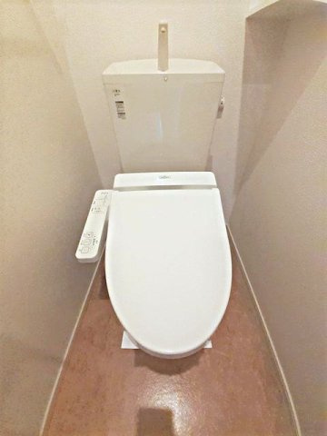 クイーンズ・ガーデンⅡ　Ｂのトイレ|落ち着いたトイレです