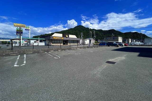 グランドステージ鏡の駐車場|駐車場です