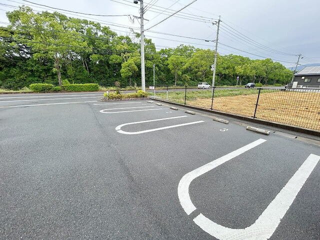 モン　アンテリユール原Ⅰの駐車場|カースペースがあります