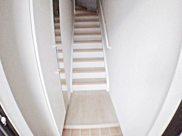 サンライズ　Ｂの玄関|落ち着いた玄関です
