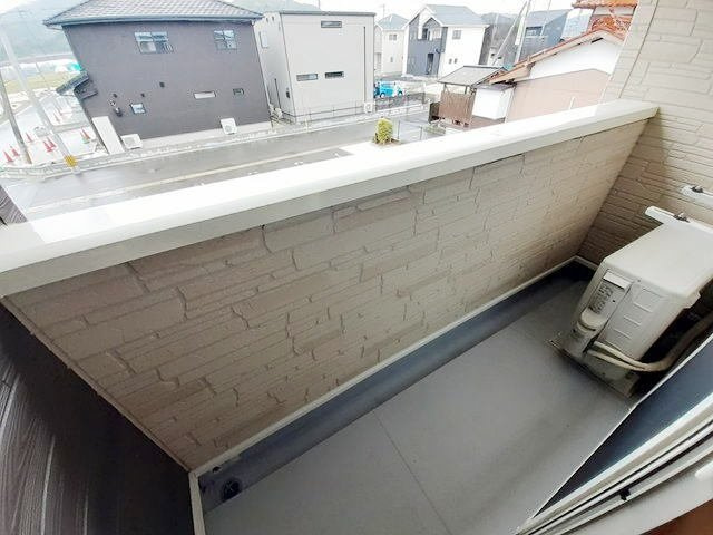 ヴィオラのバルコニー|お洗濯にも便利なバルコニー付き