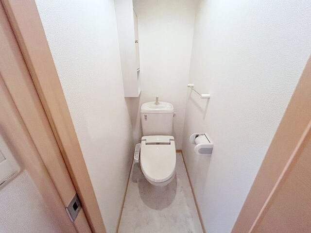 フィオーレのトイレ|清潔感のあるトイレです