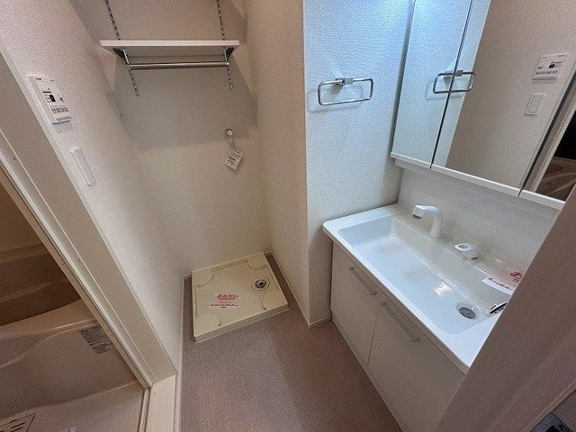 サリーチェ唐津の洗面所|ゆったりとスペースのある洗面所