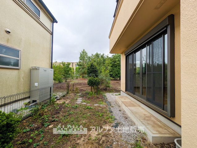 立川市幸町5丁目　中古戸建　全1棟の庭|【Garden Time】◆暮らしに屋外スペースを◆
ガーデニングや季節の草花を楽しむなど、暮らしに合わせて活用できる屋外スペースです。