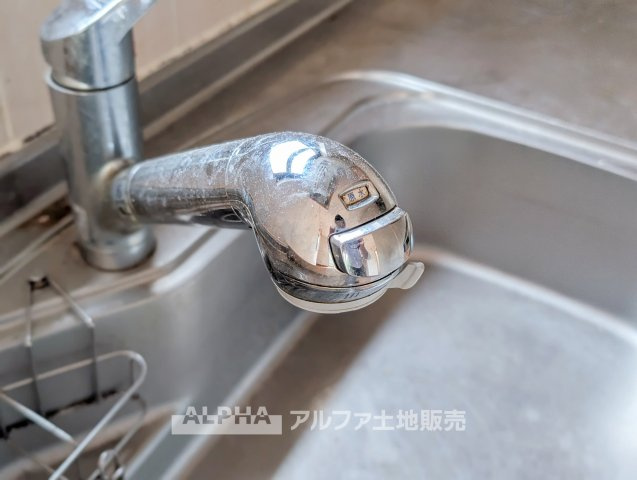 立川市幸町5丁目　中古戸建　全1棟のキッチン|【Clean Water】◆毎日の水を手軽に浄水◆
飲み水や料理に使う水を手軽に浄水。キッチンでの調理や飲料水の準備に役立つ設備です。