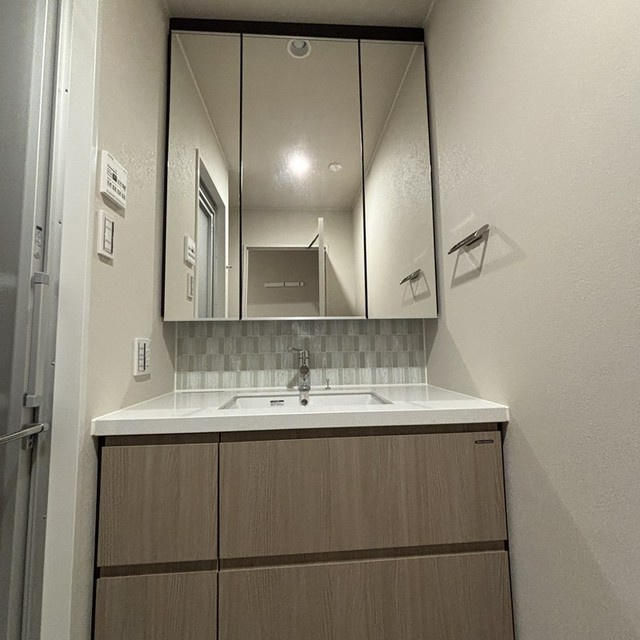 ＭＯＣＸＩＯＮ　ＰＲＥＭＩＵＭ四谷大京町の洗面所|※写真は同タイプ住戸です。