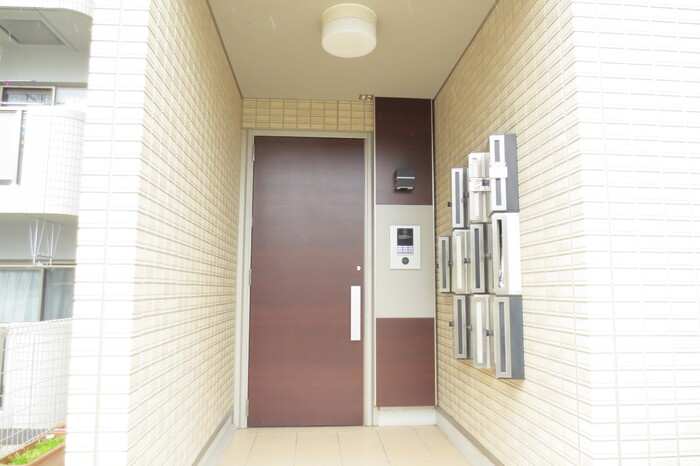 【エントランス】