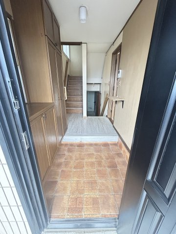 本町４丁目戸建の玄関