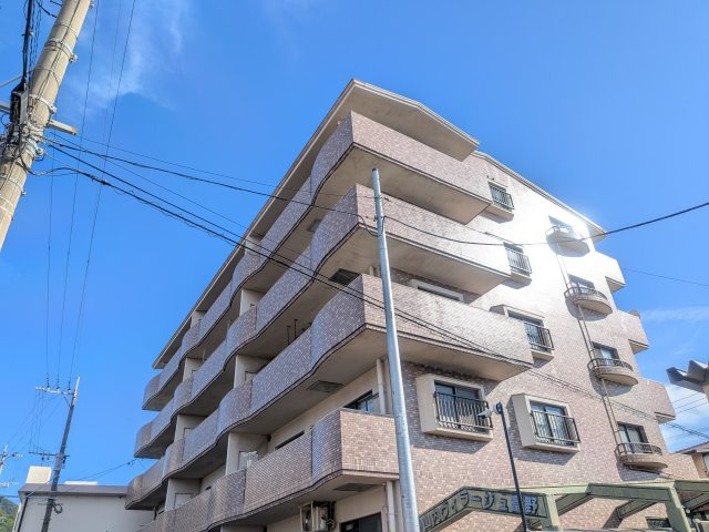 山内ヴィラージュ富野（A-8）の外観