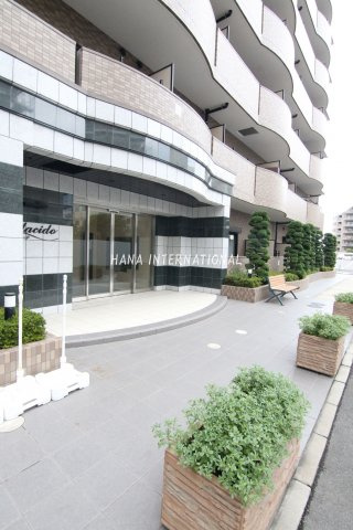 プラシードのエントランス