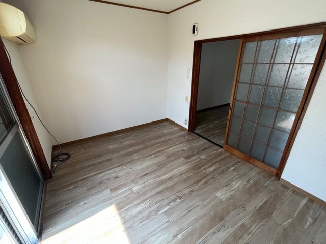 ハイツ森　西棟の洋室