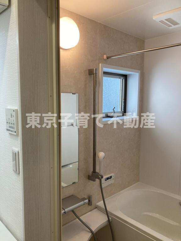 大塚５丁目戸建の浴室