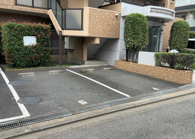 【駐輪場】 | ライオンズマンション相模が丘第６ | マンションの駐輪場は、事前に空きがあるか確認を取ると安心です。せっかく入居したのに駐輪スペースがない！なんてことになったら大変ですよね。そこで、内見時や購入前にはまず事前に確認しておくと良いでしょう。