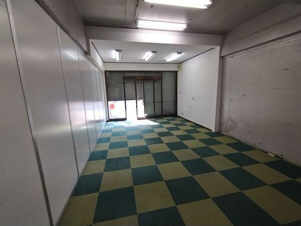 コーポ一ツ山1階店舗の内装