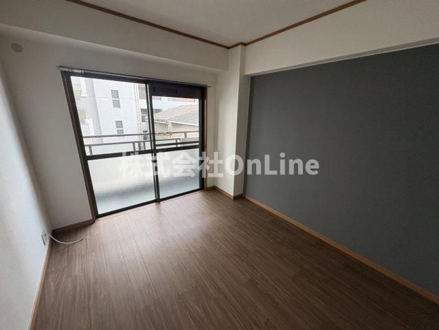 東大阪市高井田中１丁目の賃貸マンションの寝室