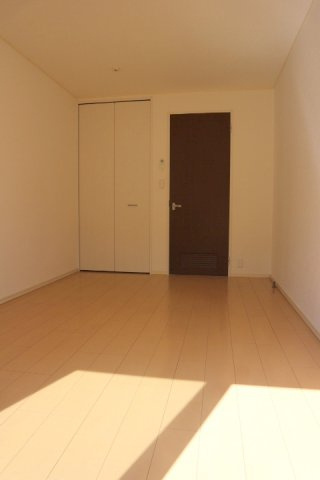 メゾン　ド　スフィアの居間・リビング|別部屋　参考写真