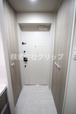 Le'a横濱井土ケ谷弐番館の玄関