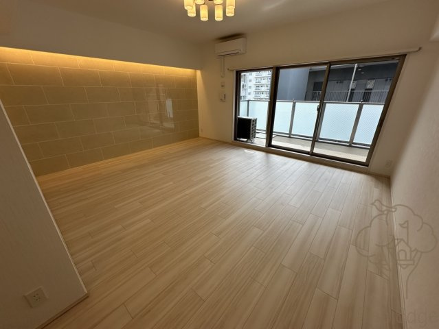 プレジオ梅田の居間・リビング
