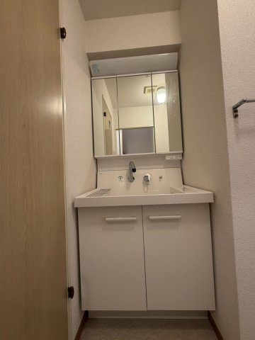 文京区根津２丁目の賃貸マンションの洗面所