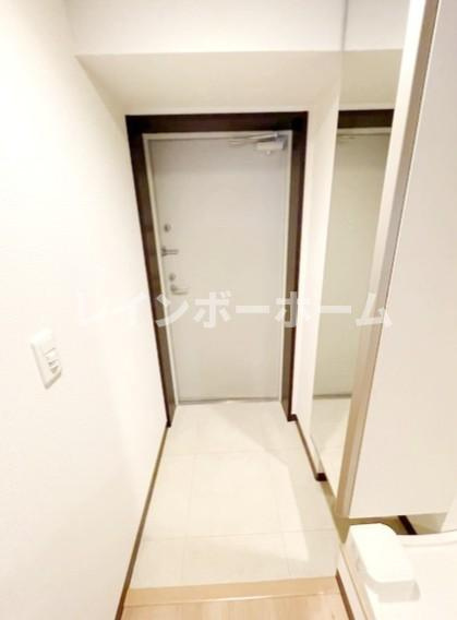 レジデンス毛利　EASTの玄関|※別部屋参照写真となります。