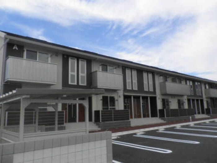 Ｄ－ｒｏｏｍ小矢部　A棟の外観