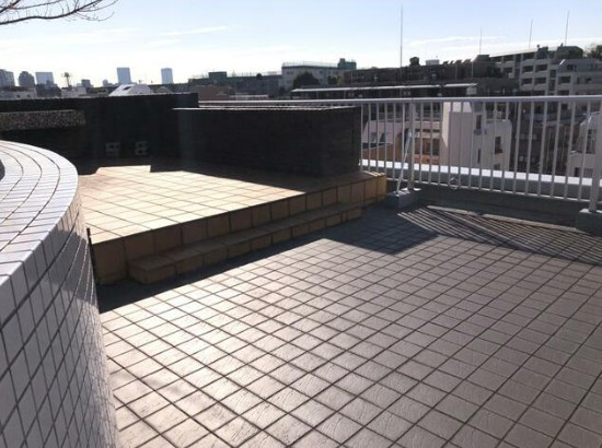 渋谷区初台２丁目の賃貸マンションのバルコニー