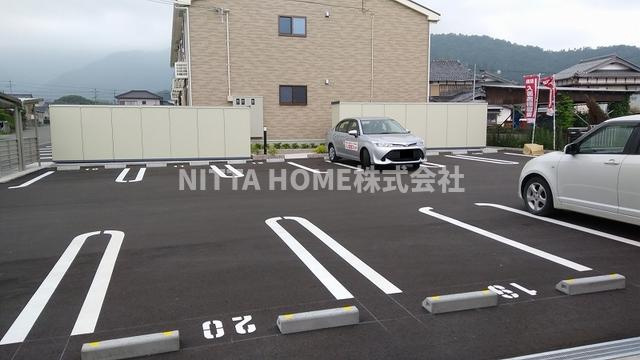レインボーパレスⅡの駐車場|敷地内駐車場に空きがあります★