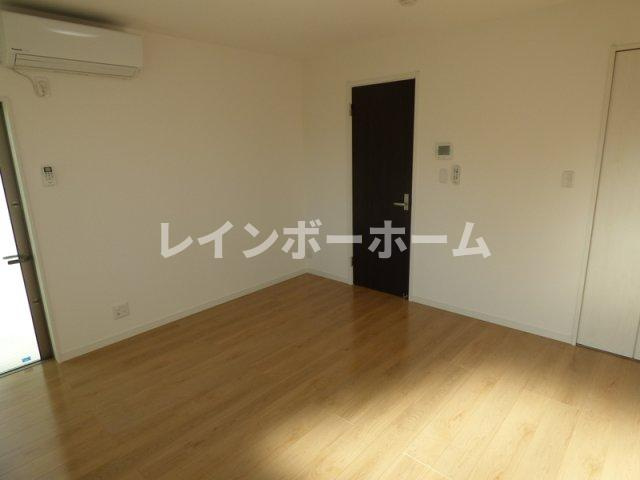 リシェス南流山の内装|明るい色調の室内です