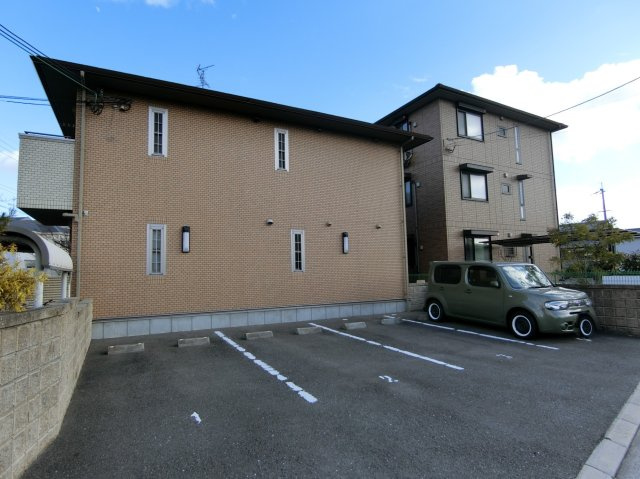 イルプリーモの駐車場