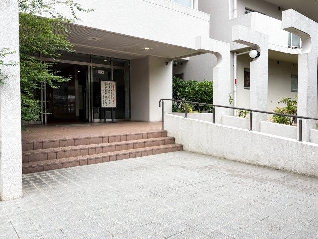 エクセル東陽町のエントランス|耐震基準適合大規模マンション、エクセル東陽町は即日現地案内可能となっておりますので、お気軽にお問い合わせください！