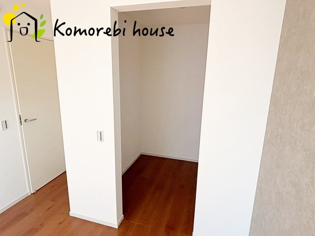 上尾市本町　2期　新築一戸建て　　01　の収納
