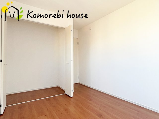 上尾市本町　2期　新築一戸建て　Re・Terrechez　01　の洋室
