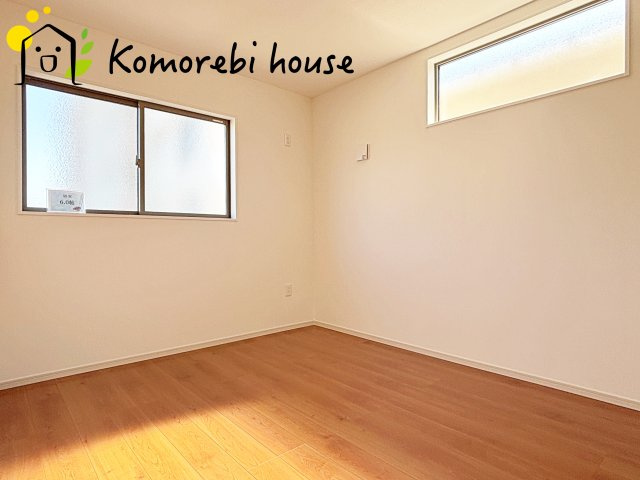 上尾市本町　2期　新築一戸建て　Re・Terrechez　01　の子供部屋
