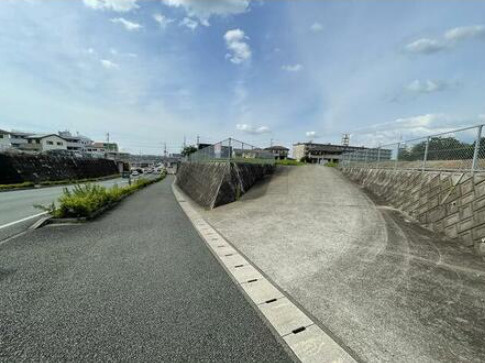 小峯2丁目貸地の外観