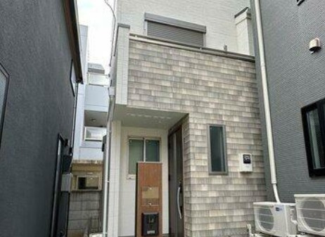 豊島区千早４丁目の一戸建ての玄関