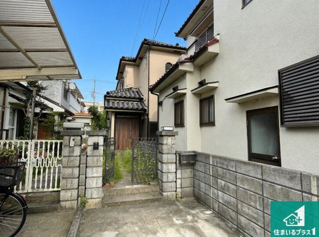 宝塚市安倉中　中古一戸建ての外観|現地外観写真、子育てがしやすい住環境！

