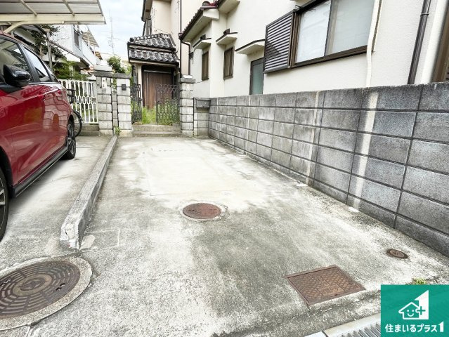 宝塚市安倉中　中古一戸建ての駐車場|駐車スペース有ります！

