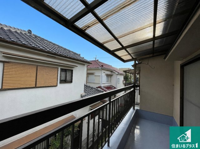宝塚市安倉中　中古一戸建てのバルコニー|日当たりのよいバルコニー！お部屋が開放的に！