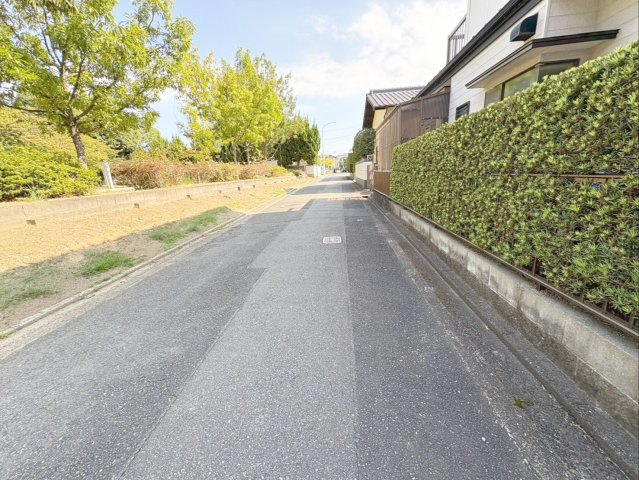 福岡市東区青葉3丁目 中古戸建の前面道路含む現地写真|前面道路の様子です！