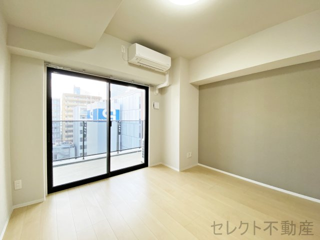 NISSYO BUILDINGの居間・リビング