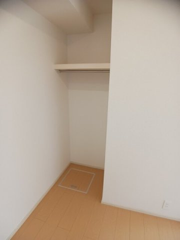 サニーメゾン弐番館の収納|たっぷりとした収納スペースです