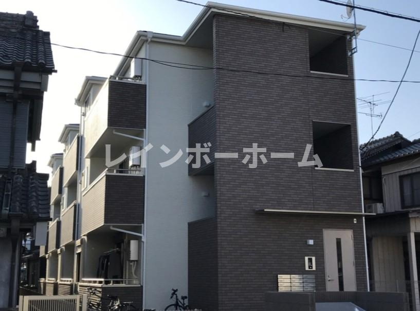 リーブルファイン中央区本町西の外観