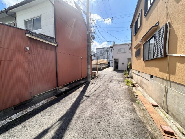 花園扇野町　建築条件付き土地の前面道路含む現地写真