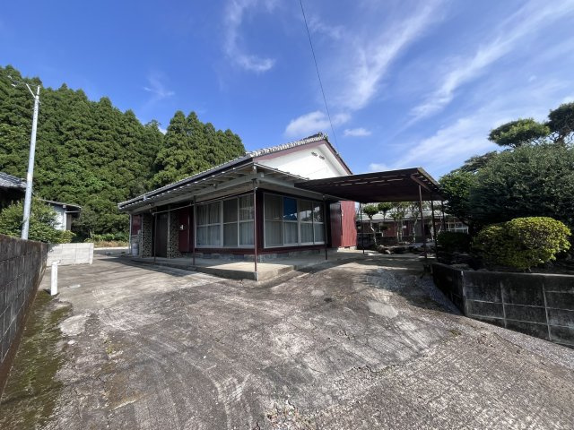 のどかな田園地帯　串間市木代（きだい）一戸建ての外観