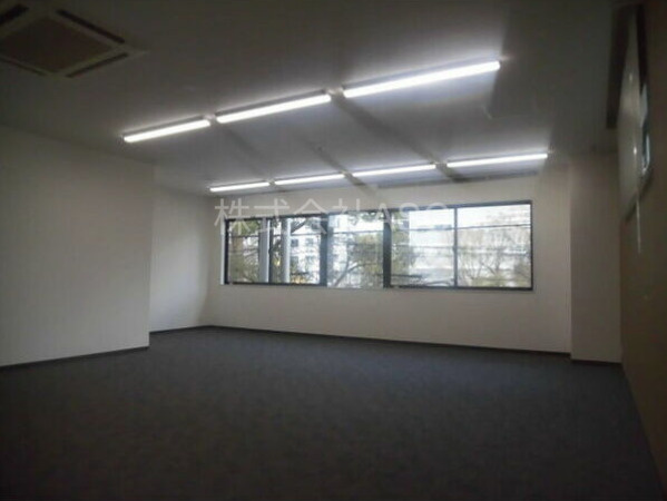 TENZAN&UENO BLDGの内装