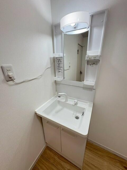 【独立洗面台】