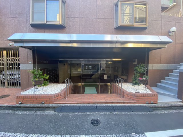 【エントランス】