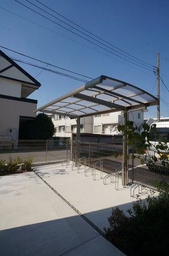 エクラージュ　の駐車場|カースペースがあります