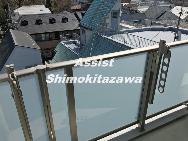 Chez-Moi(シーズモア)のバルコニー