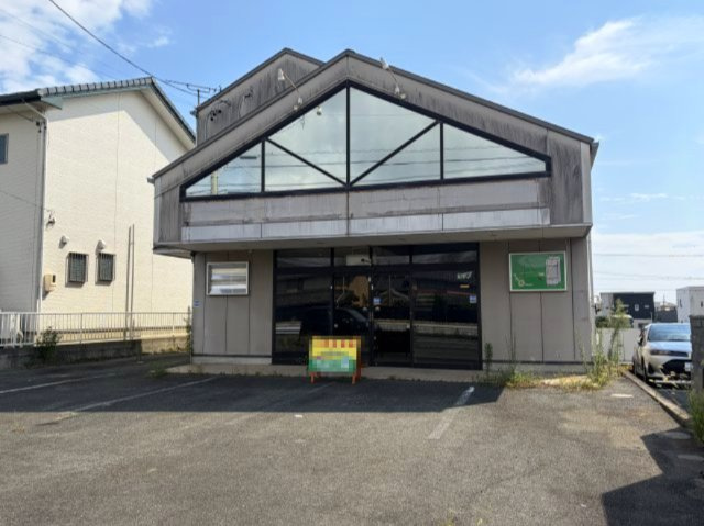 高塚町4365-2　貸店舗